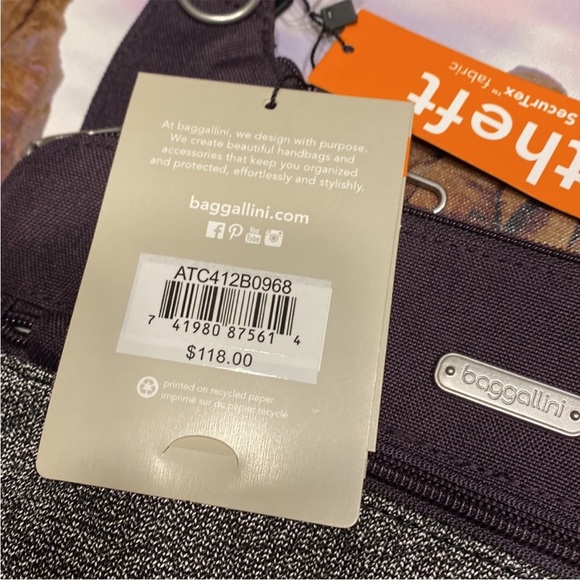 Baggallini Cross Over Crossbody Anti-theft Bag - Picture 2 of 11